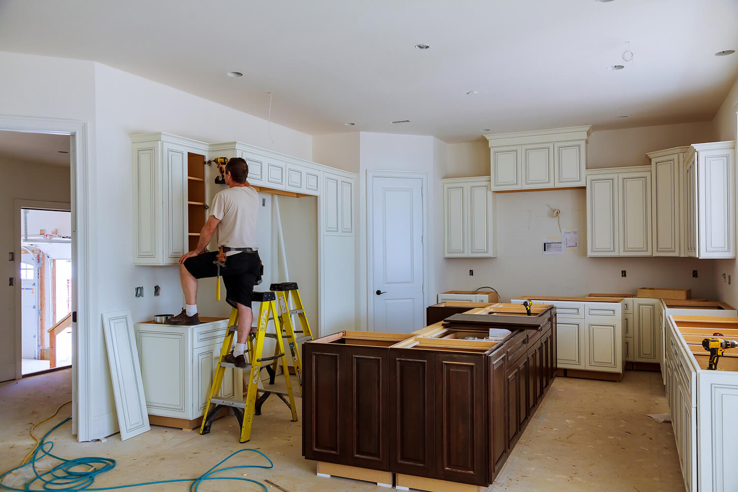 Our construction team is communicative, responsive, and transparent. No mater the size of your renovation or remodel we've got the expertise to guide you through.